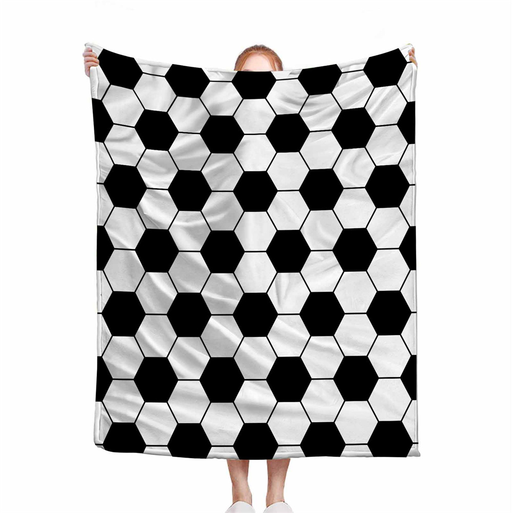 Black white football Microfibe - Christmas Throw Blanket 리뷰 및 가격