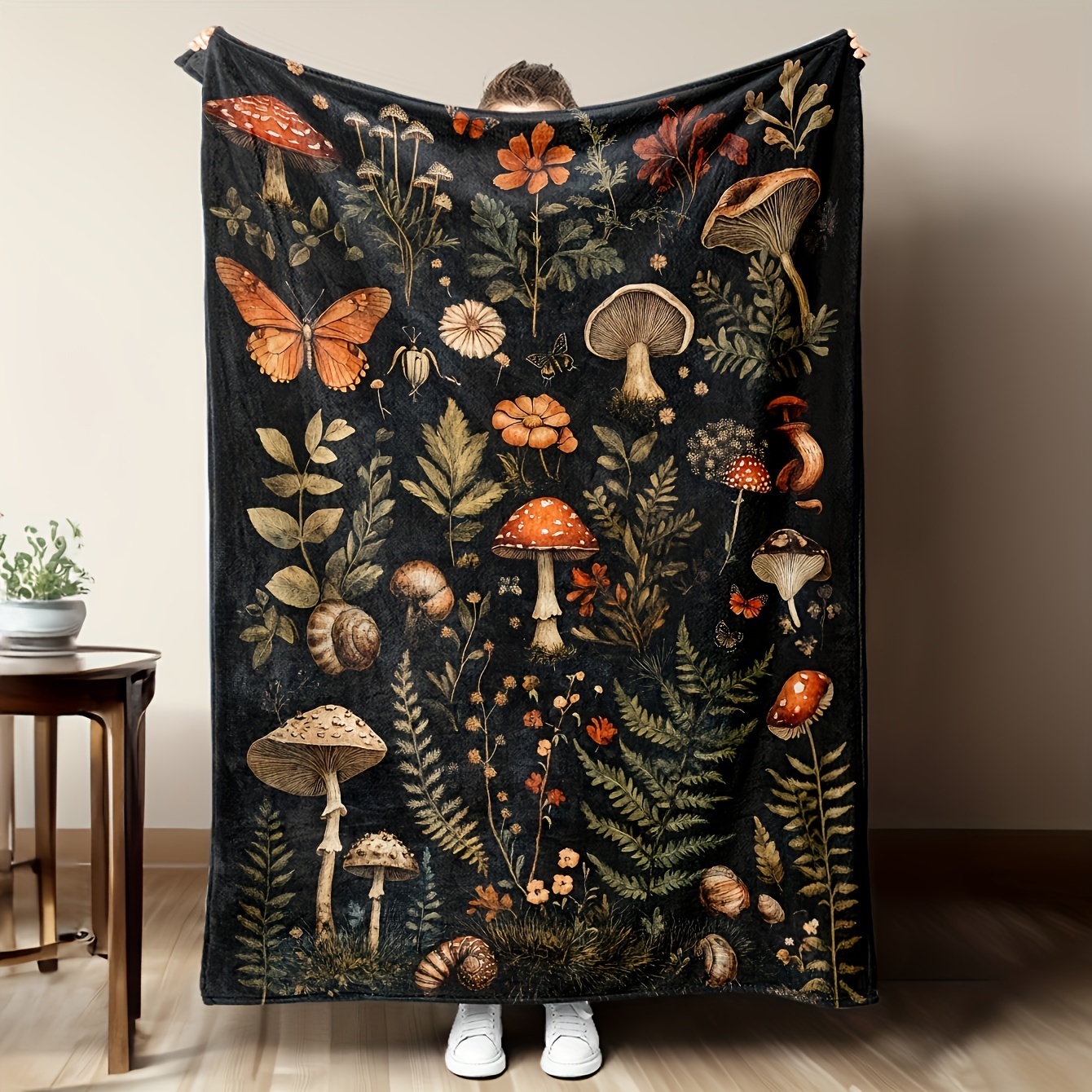 Vintage Mushroom & Floral Flan - Christmas Throw Blanket 리뷰 및 가격