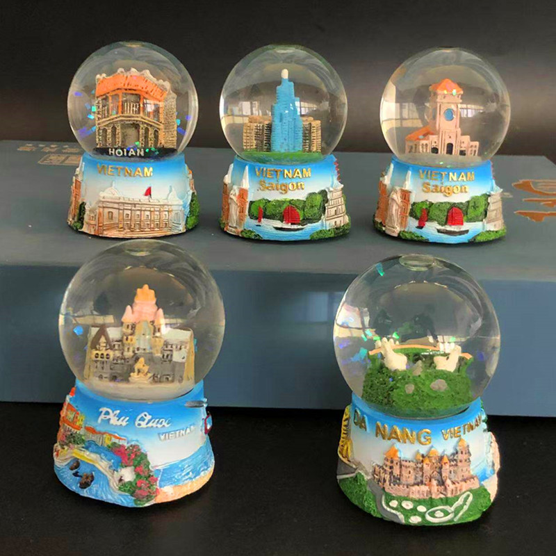 Exquisite Vietnamese Regional  - Snow Globe Musical 리뷰 및 가격
