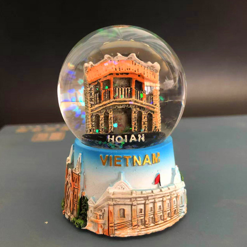 Exquisite Vietnamese Regional  - Snow Globe Musical 리뷰 및 가격
